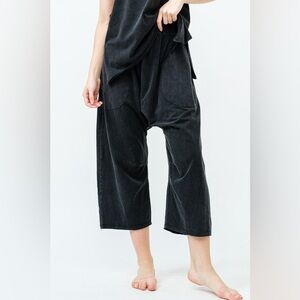 Better Be Charcoal Women's Capris